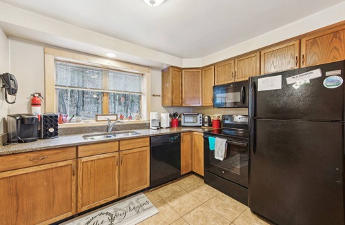 North Creek House | NEW! Twister 68I - Mountain Retreat with Stunning Views