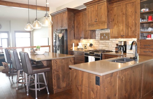 Sun Peaks House | Newer Townhouse at SunPeaks Village Walk