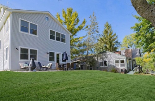 North Lake George House | Newly Built 4BR Lakefront: Rooftop Deck, Private Dock, 4 Kayaks, Island Raft
