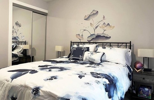 Garfield Heights Apartment | Newly Renovated - Beautiful 5 Star Apartment