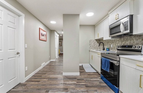 Killarney Apartment | Newly renovated 2 bedroom basement suite