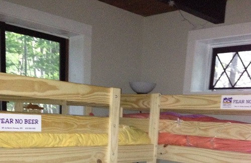 Jackson Ski Chalet | Newly Renovated North Conway Chalet - 5 Nearby Ski Areas, Walk To Storyland.