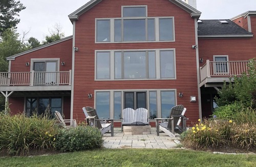 Elkins House | Newly renovated Sunapee Region Post & Beam home with expansive Mountain View’s