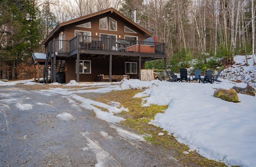 Sunday River Area Ski Chalet | Newly Updated Chalet- 5 min to Sunday River-Hottub