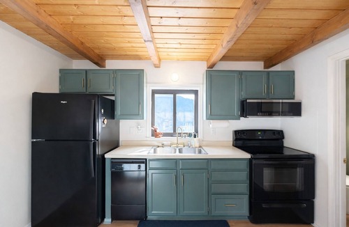 Red River House | Newly Updated | Walk to Lifts, Dining, Shopping