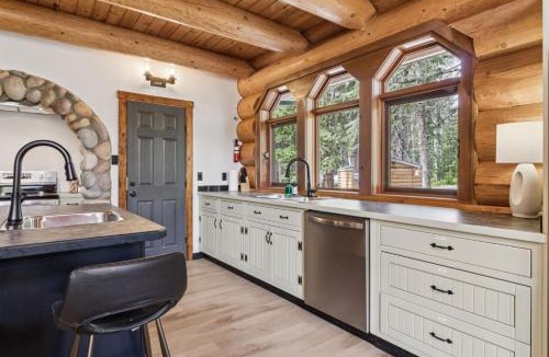 Nordegg Villa | Nordegg Timber Estate