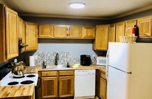 Lincoln Condo | Nordic Oasis Condo Resort MainStreetLincoln Pool Hot tub Full kitchen