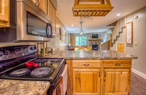 Jackson House | Nordic Village Townhouse, Storyland, Mountains, Pools
