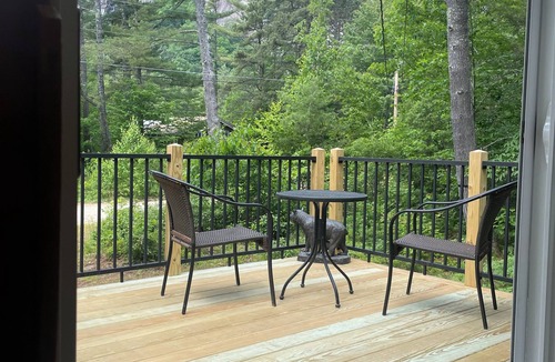 North Conway Ski Chalet | North Conway Chalet Cathedral Ledge. Winter Specials