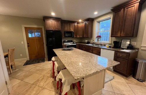 Burlington House | North Hill Section Home; walk to UVMMC & UVM, Chabad, downtown, lake.