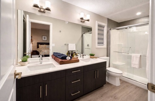 Leduc House | NorthEdge Suites Peaceful 3-bedroom townhome in charming Leduc neighborhood