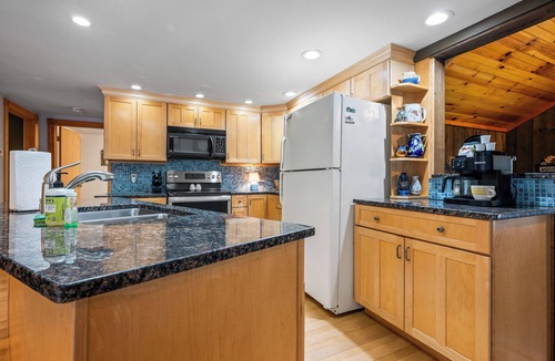 Franconia Ski Chalet | Notchside Hideaway - Quiet home, Franconia Notch, Cannon, Echo Lake, Littleton