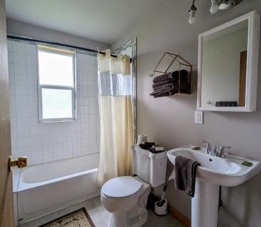 Regional District of Fraser-Fort George Other | NV Mountainview Chalets & RV Resort