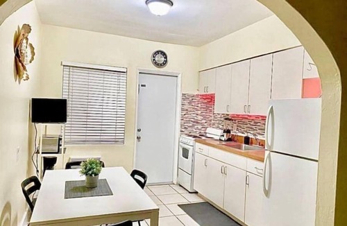 Highland Garden Apartment | Oasis at Hollywood II - Sleep 4 - Unit 2