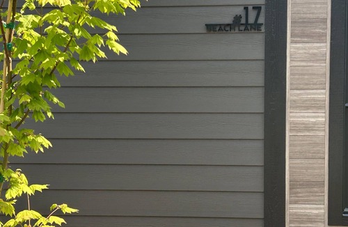 Regional District of Nanaimo House | Ocean front + beach access luxury 2 bedroom 2.5 bath BRAND NEW + pool & hot tub