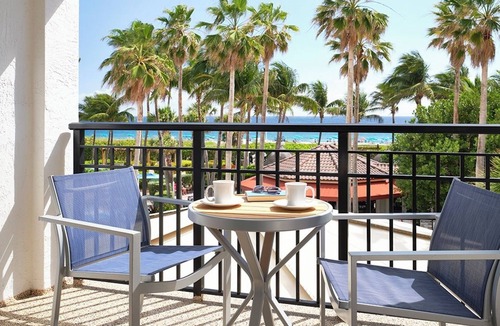 Palm Beach Shores Villa | Ocean Pointe Studio w/ Balcony + Beach Access