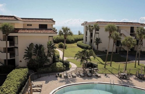 Fort Pierce Shores Condo | Oceanfront condo With private pool with view