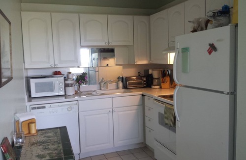 Indian River Shores Condo | Oceanfront in Indian River Shores. Heated pool, clubhouse. Charming Vero Beach