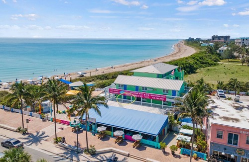 Fort Pierce Apartment | Oceanfront Inn Room #8 - Partial Ocean View - King Bed