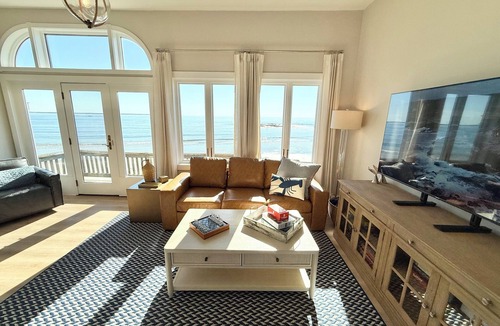 Ogunquit - Wells House | Oceanfront-Luxury Crescent Beach-A/C
