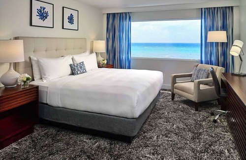 East Fort Lauderdale Hotel | Oceanfront Pool Stay, Walk to Family Attractions & Dining Spots