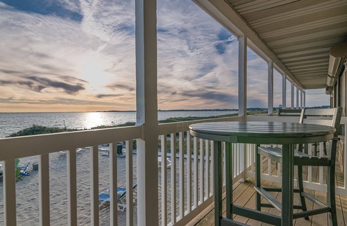 North Truro Apartment | Oceanfront suite with bay views, full kitchen, balcony, AC, & firepit