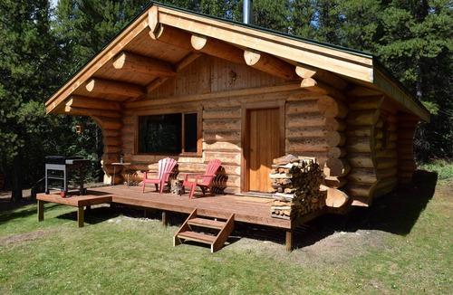 Rock Lake Cabin | Off-Grid Secluded Log Cabin. Peaceful & Quiet! Off the Beaten Path Hidden Gem