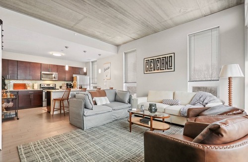 Ohio City Apartment | Ohio City Foundry - Couples Ideal Cleveland Escape