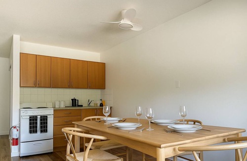 Okanagan-Similkameen Hotel | Okanagan Lakefront Resort