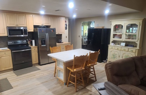 Taylor Creek House | "OKEETIME" fish golf 360 night up to 8 sleeps 16 pontoon xtra READ DETAILS ty