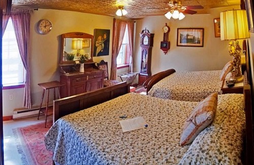 Winterport Bed & Breakfast | Old Winterport Commercial House