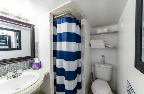 Buckhead Ridge House | On Channel To Lake, 3 Boat Slips, Pet Friendly, WiFi, near okeetantee.