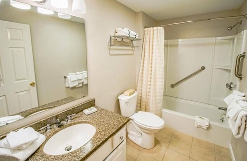 Mashpee Resort | One Bedroom Villa at the Beautiful Sea Mist Resort