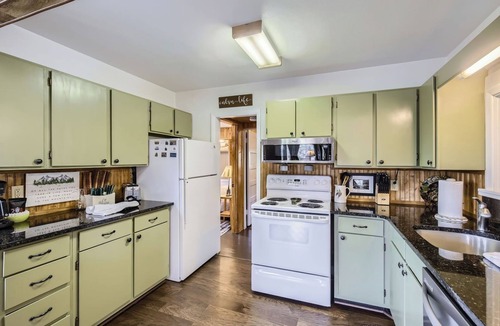 Estes Park House | One Particular Cabin - Family home in Estes Park near RMNP - 21-ZONE3105
