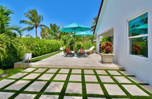 Southwest House | Open Concept Sunset Galore in West Palm Beach