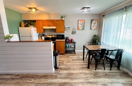 Spearfish Apartment | Open layout 1/1 apt close to downtown Spearfish!