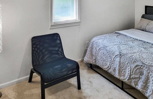 South Broadway Cottage | Opuluxe Garfield Heights Tranquil Suburban Gem