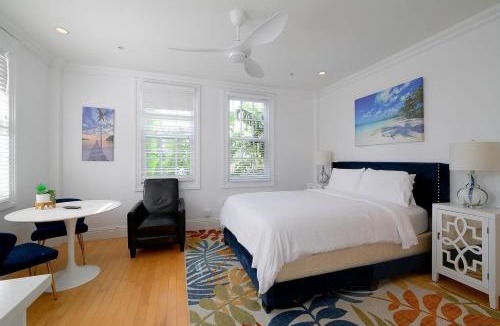 Palm Beach Apartment | ORCHID SUITES - Historic Palm Beach Hotel Condominium