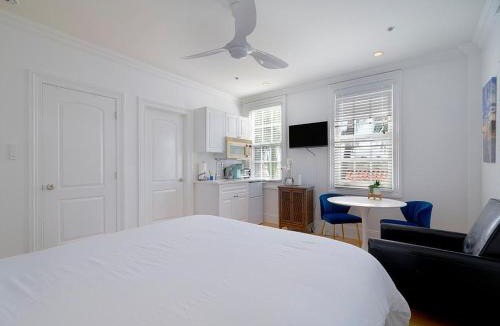 Palm Beach Apartment | ORCHID SUITES - Historic Palm Beach Hotel Condominium