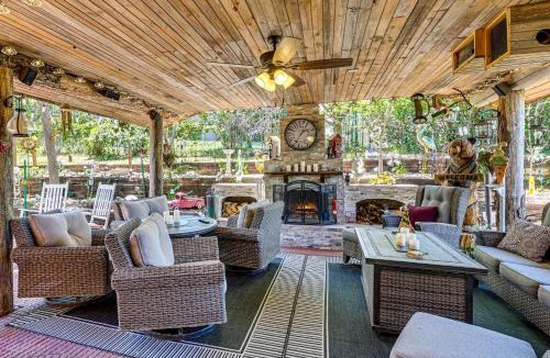 Rapid City House | Outdoor Kitchen & Patio Oasis! 5BR Rapid City Home