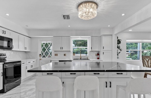 Highland Garden House | Outstanding Pool Villa in Hollywood Beach