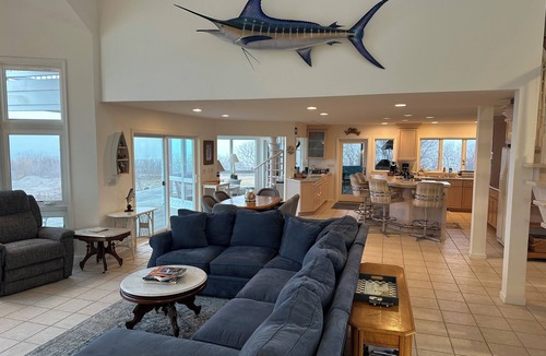 Port Clinton House | Oversized 5-bedroom/4.5-bath house with private pool and beach in Port Clinton