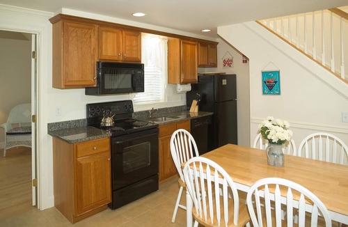 York Beach House | Owls Head Cottage at One Long Beach