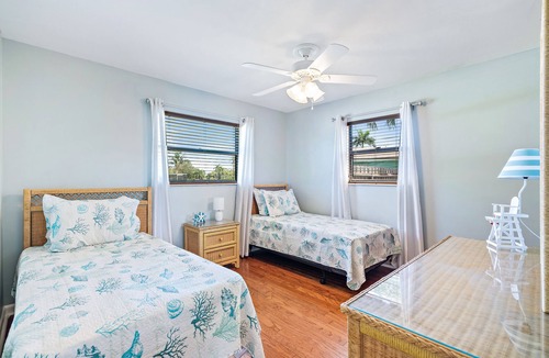 North Palm Beach House | Palm Beach charm, close to beach, dine nearby, tranquil patio & yard