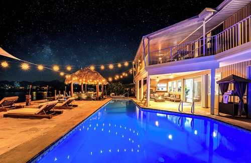 Florida North Atlantic Coast House | Palm Beach Paradise | Villa w/Beach, Pool, Cinema & Tiki