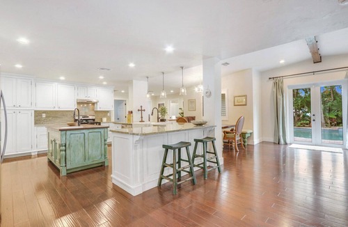 Palm Beach Shores House | PALM BEACH SHORES - LUXURY BEACH HOUSE RENTAL - SINGER ISLAND