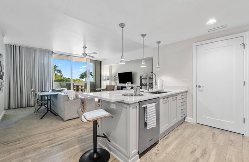 Singer Island Hotel | Palm Beach Singer Island Resort & Spa Luxury Suites