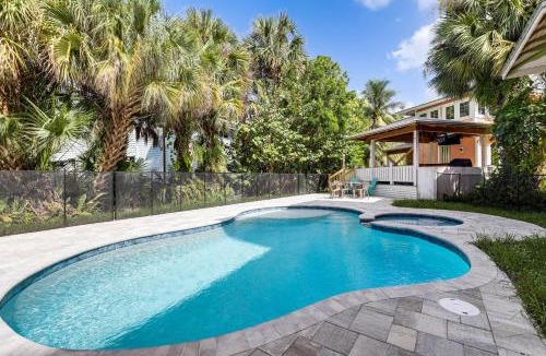 Palm City House | Palm City Home w/Pool & Florida Room - Near Golf