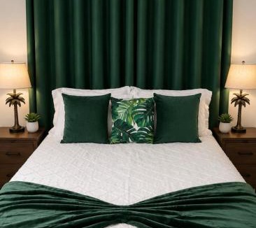 Lake Park Villa | Palm Villa