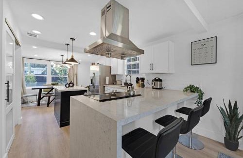 Westgate Apartment | Palm Wave Says - 5 min to Best Locations